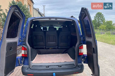 Минивэн Volkswagen Transporter 2010 в 