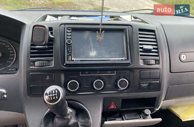 Минивэн Volkswagen Transporter 2010 в 