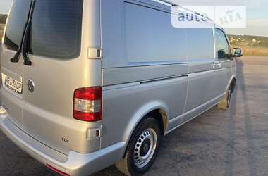 Грузовой фургон Volkswagen Transporter 2014 в Баре