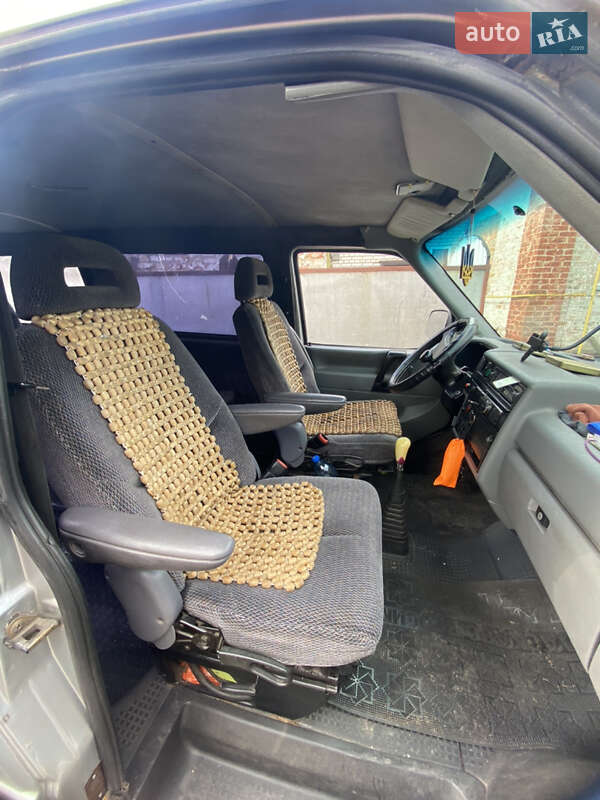 Минивэн Volkswagen Transporter 1993 в Нежине