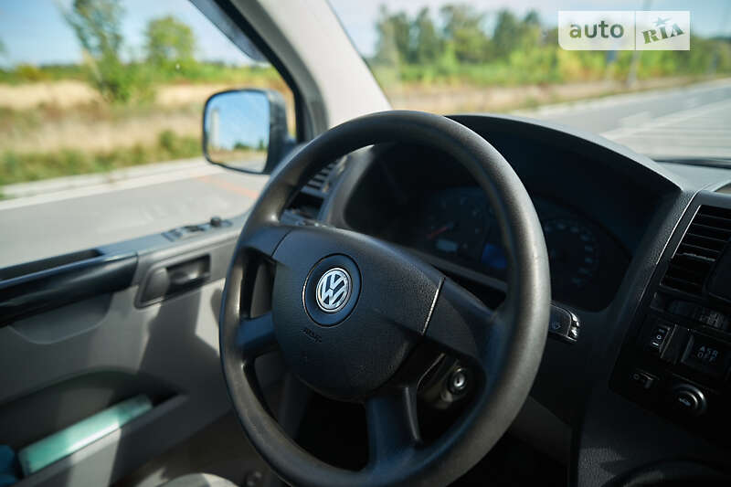 Минивэн Volkswagen Transporter 2007 в Хмельницком