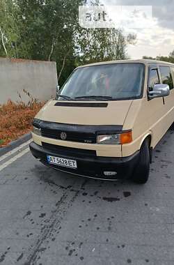 Минивэн Volkswagen Transporter 2002 в Надворной