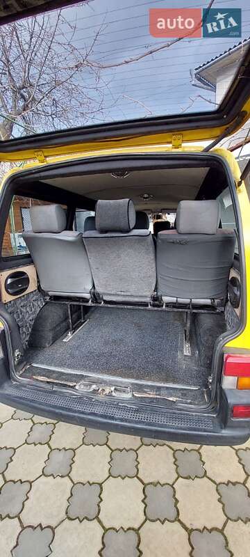 Минивэн Volkswagen Transporter 1999 в Косове