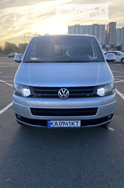 Грузовой фургон Volkswagen Transporter 2011 в Киеве