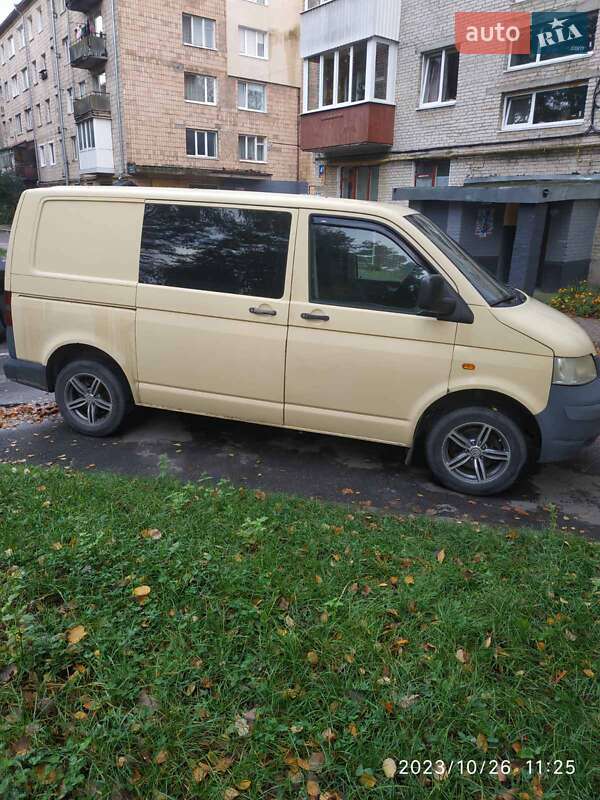 Минивэн Volkswagen Transporter 2007 в Луцке