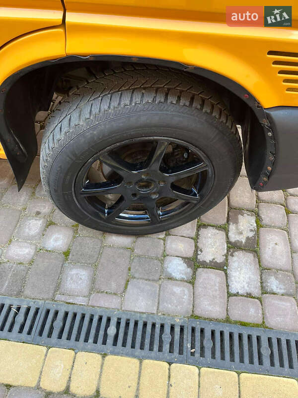 Мінівен Volkswagen Transporter 2000 в Коломиї