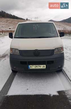 Минивэн Volkswagen Transporter 2009 в Долине