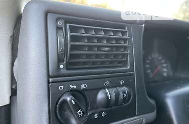 Минивэн Volkswagen Transporter 2000 в 