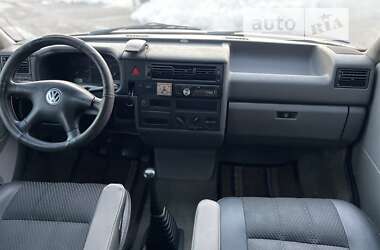 Минивэн Volkswagen Transporter 2000 в 