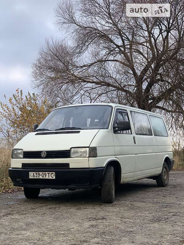 Минивэн Volkswagen Transporter 1996 в Новом Роздоле