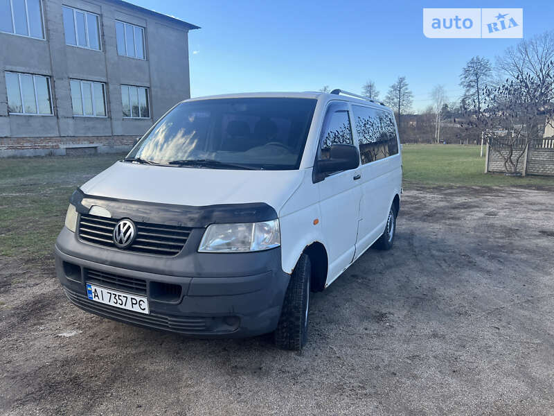 Минивэн Volkswagen Transporter 2006 в Богуславе