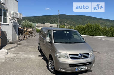 Грузовой фургон Volkswagen Transporter 2009 в Виноградове