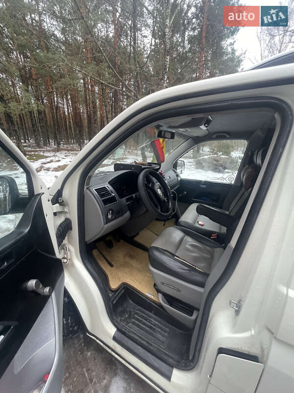Минивэн Volkswagen Transporter 2005 в Любешове