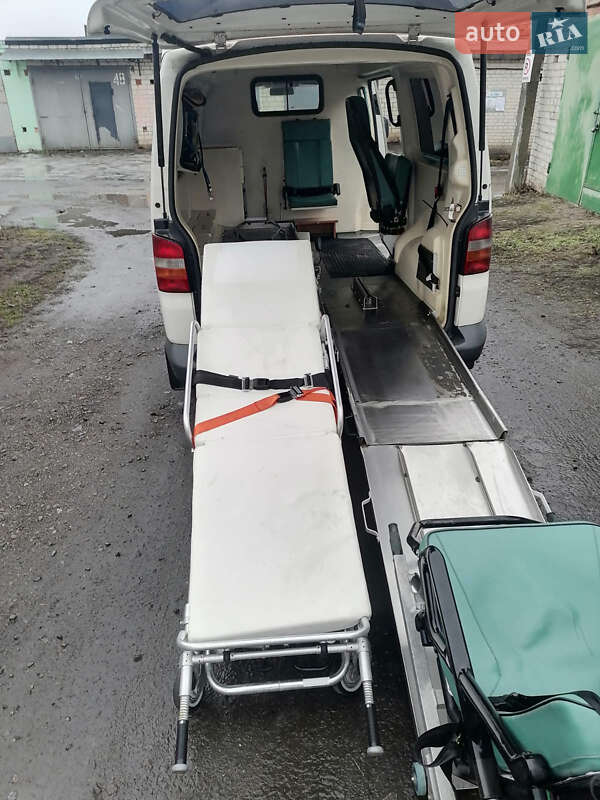 Минивэн Volkswagen Transporter 2004 в Ровно