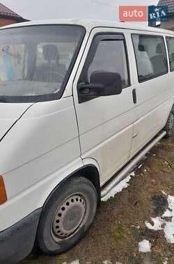 Минивэн Volkswagen Transporter 2000 в Луцке