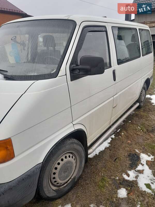 Минивэн Volkswagen Transporter 2000 в Луцке