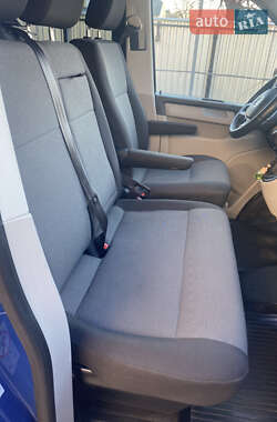 Минивэн Volkswagen Transporter 2016 в 