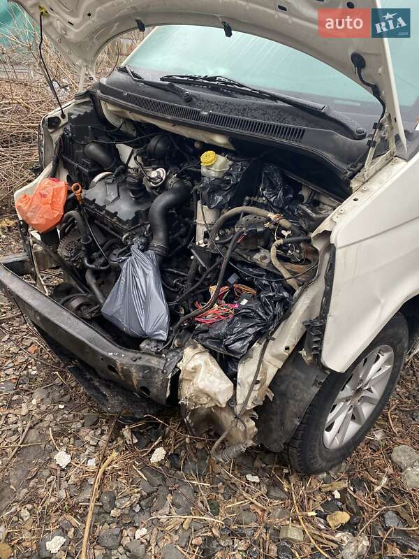 Минивэн Volkswagen Transporter 2004 в Желтых Водах фото 3 Минивэн Volkswagen Transporter 2004 в Желтых Водах