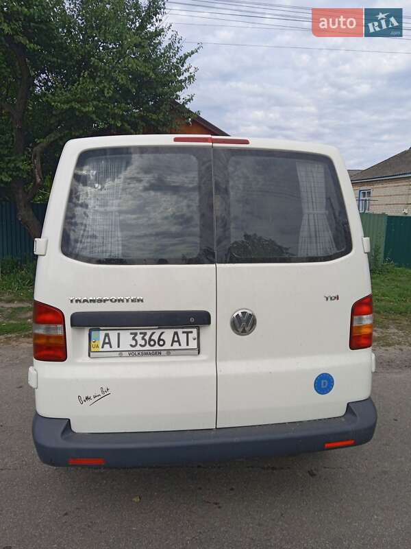 Минивэн Volkswagen Transporter 2004 в Богуславе