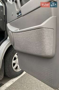 Мінівен Volkswagen Transporter 2002 в 