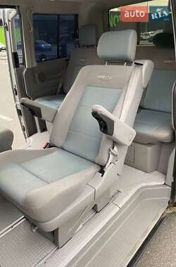 Мінівен Volkswagen Transporter 2002 в 