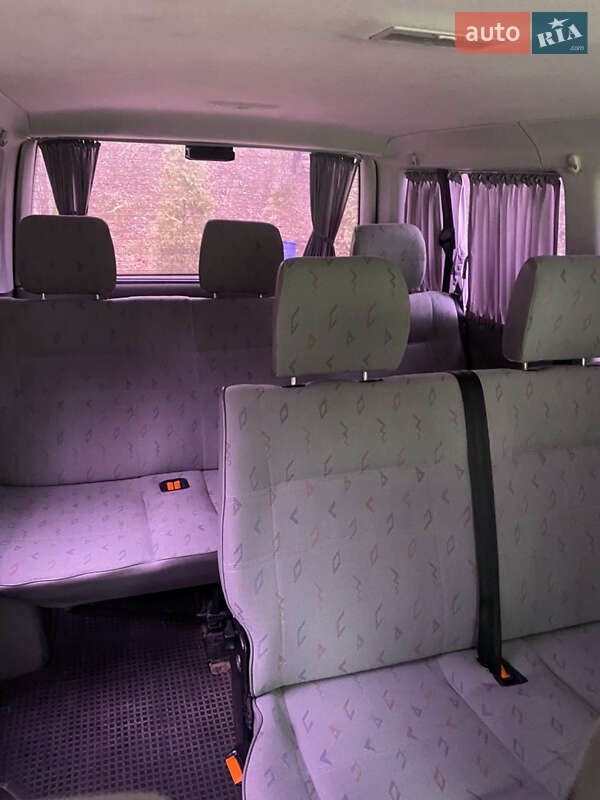 Минивэн Volkswagen Transporter 2003 в Дрогобыче