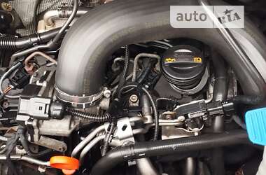 Вантажопасажирський фургон Volkswagen Transporter 2012 в 