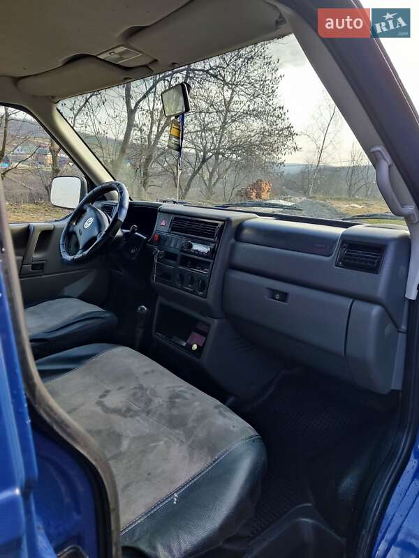 Минивэн Volkswagen Transporter 2001 в Бучаче