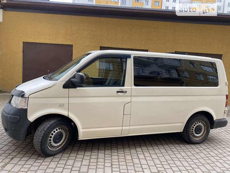 Минивэн Volkswagen Transporter 2004 в Долине фото 6 Минивэн Volkswagen Transporter 2004 в Долине