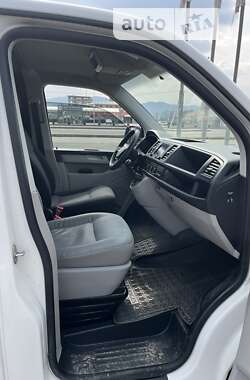 Минивэн Volkswagen Transporter 2016 в Хусте