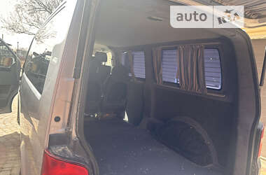 Минивэн Volkswagen Transporter 2009 в 