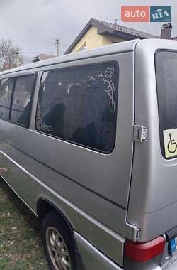 Мінівен Volkswagen Transporter 2001 в 