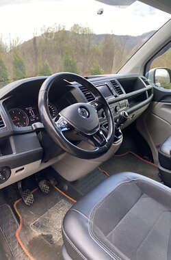 Мінівен Volkswagen Transporter 2016 в 