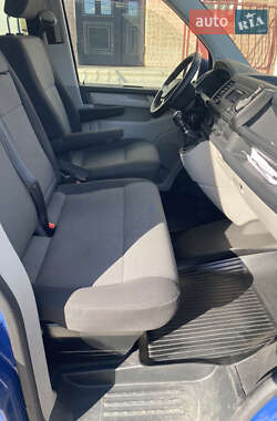 Минивэн Volkswagen Transporter 2016 в 