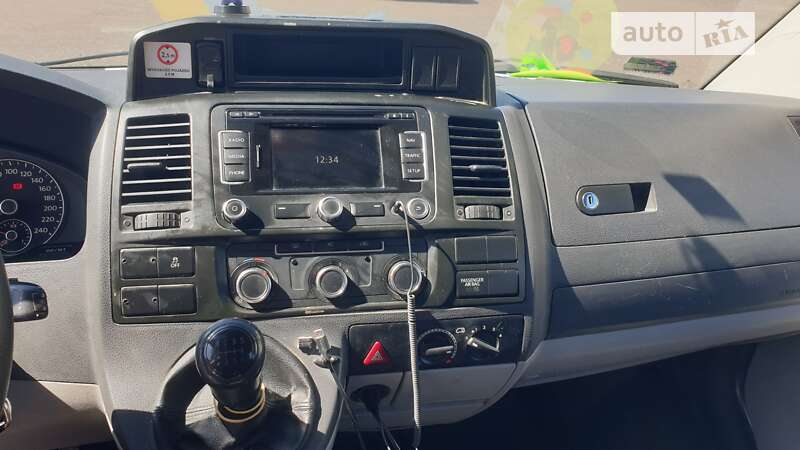 Мінівен Volkswagen Transporter 2011 в Ужгороді