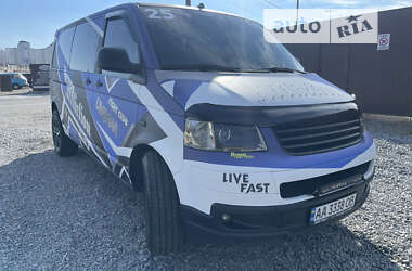 Минивэн Volkswagen Transporter 2005 в Киеве