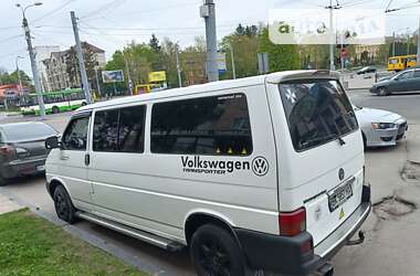 Мінівен Volkswagen Transporter 2000 в Рівному