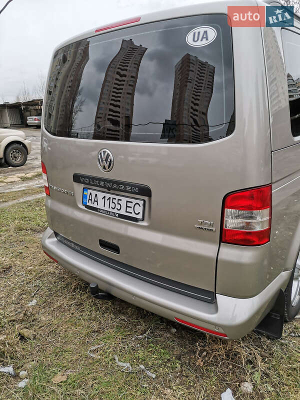 Минивэн Volkswagen Transporter 2013 в Кропивницком