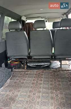 Мінівен Volkswagen Transporter 2000 в 