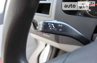 Минивэн Volkswagen Transporter 2012 в 