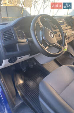 Минивэн Volkswagen Transporter 2016 в 