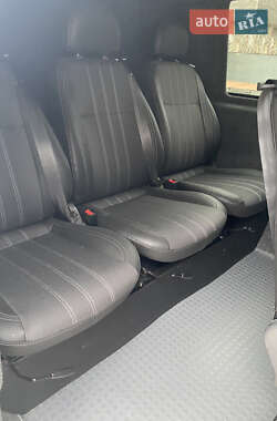 Минивэн Volkswagen Transporter 2016 в 