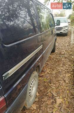 Минивэн Volkswagen Transporter 2000 в 