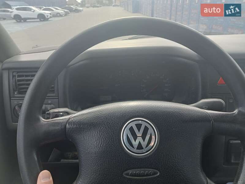 Минивэн Volkswagen Transporter 2001 в Виннице
