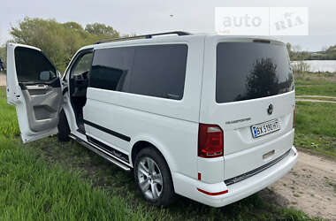 Мінівен Volkswagen Transporter 2015 в Красилові