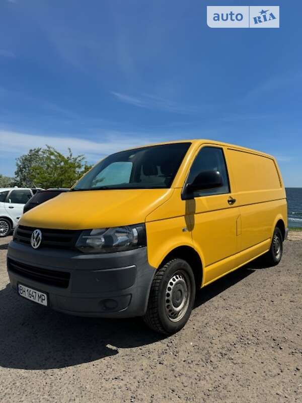 Грузовой фургон Volkswagen Transporter 2010 в Одессе