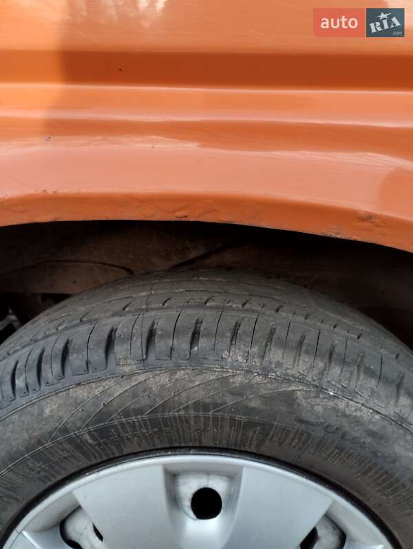 Минивэн Volkswagen Transporter 2000 в Вараше