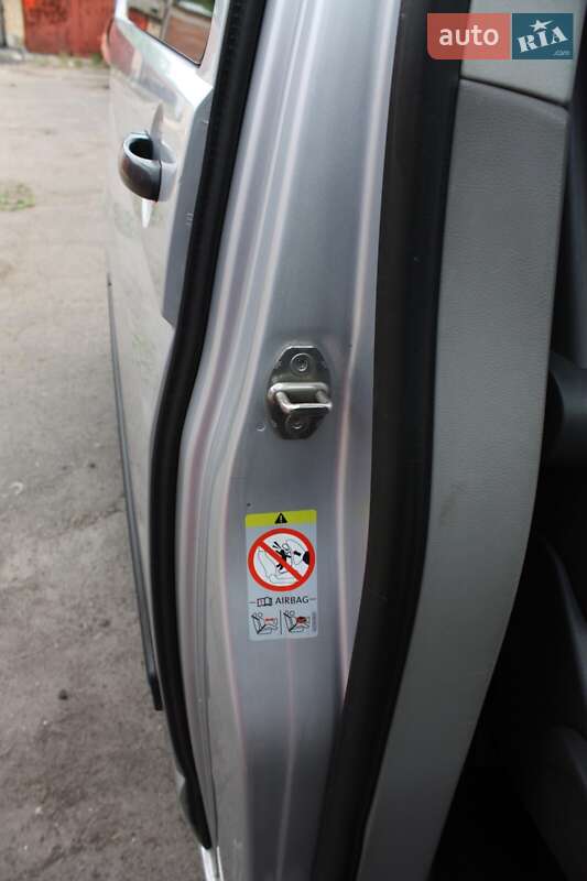 Грузовой фургон Volkswagen Transporter 2014 в Киеве