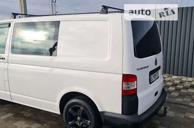 Вантажопасажирський фургон Volkswagen Transporter 2012 в Полтаві