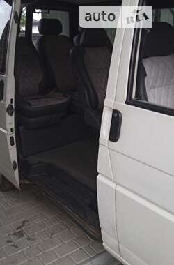 Минивэн Volkswagen Transporter 2000 в 